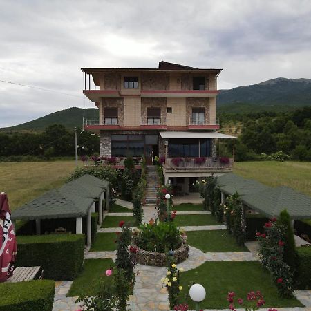 Hotel Restaurant Aleksander Korce Exterior foto